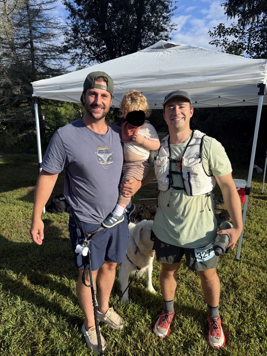 Steven with family at the TARC Fall Classic aid station